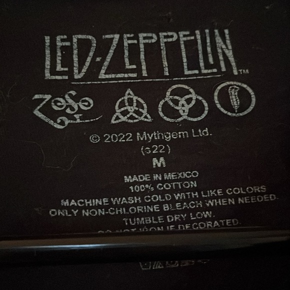Led Zeppelin tshirt in black & white. Men’s medium. Slightly faded look. - Picture 2 of 3